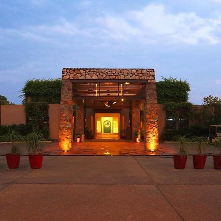 Lemon Tree Hotel, Tarudhan Valley, Manesar Gurgaon Extérieur photo