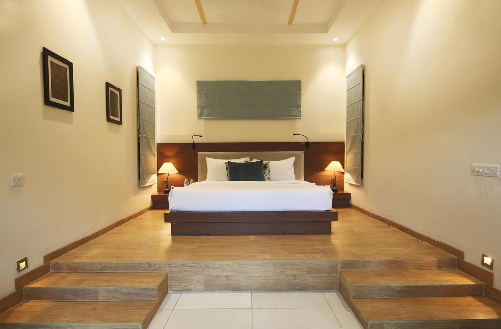Lemon Tree Hotel, Tarudhan Valley, Manesar Gurgaon Extérieur photo