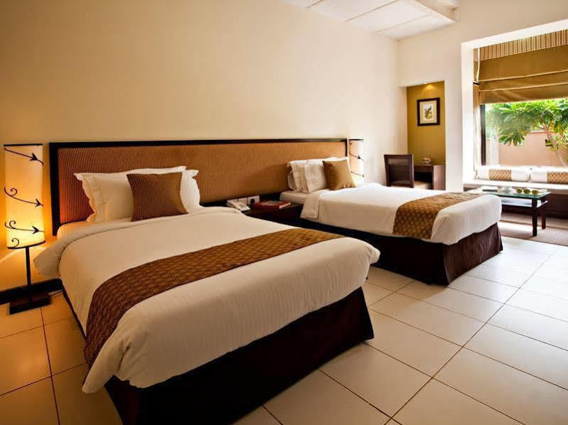 Lemon Tree Hotel, Tarudhan Valley, Manesar Gurgaon Extérieur photo