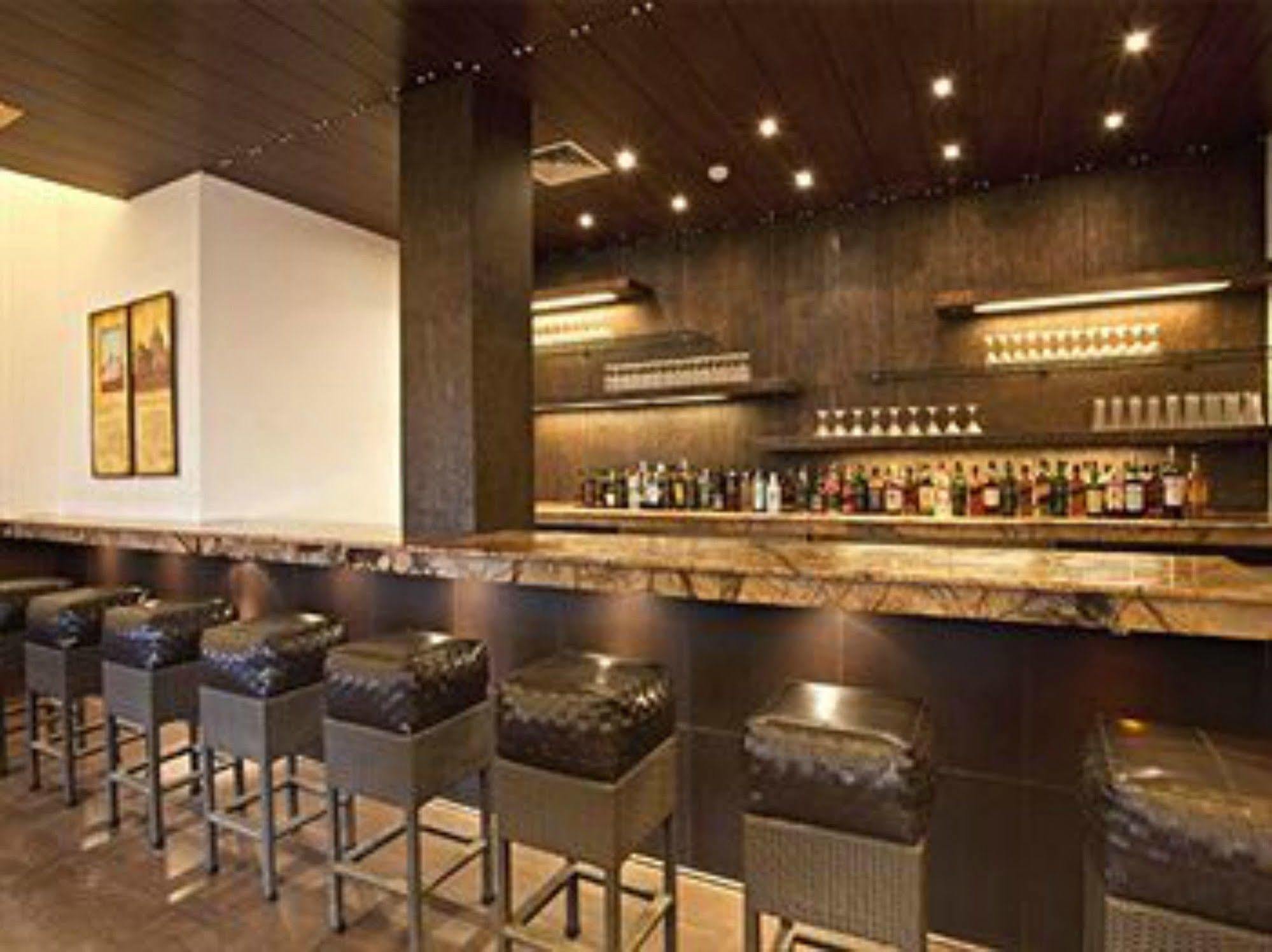Lemon Tree Hotel, Tarudhan Valley, Manesar Gurgaon Extérieur photo