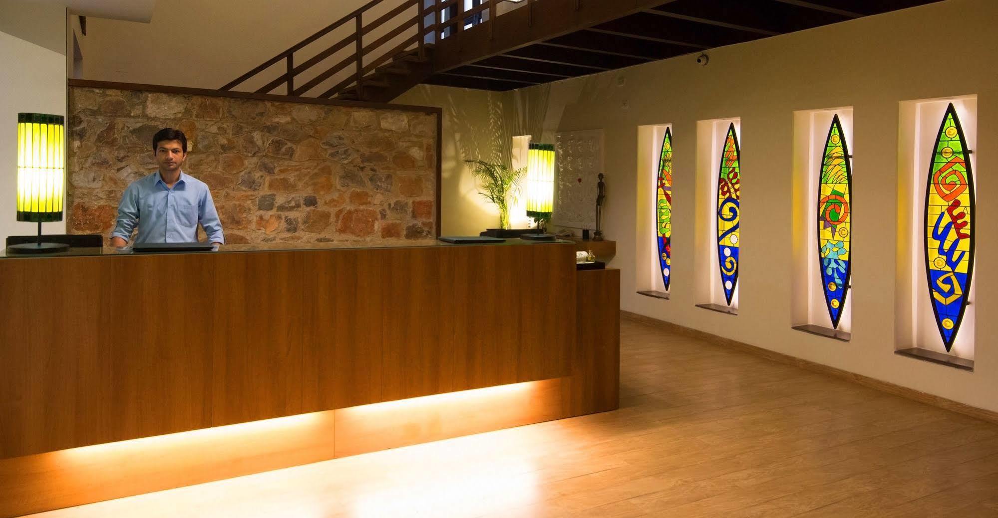 Lemon Tree Hotel, Tarudhan Valley, Manesar Gurgaon Extérieur photo