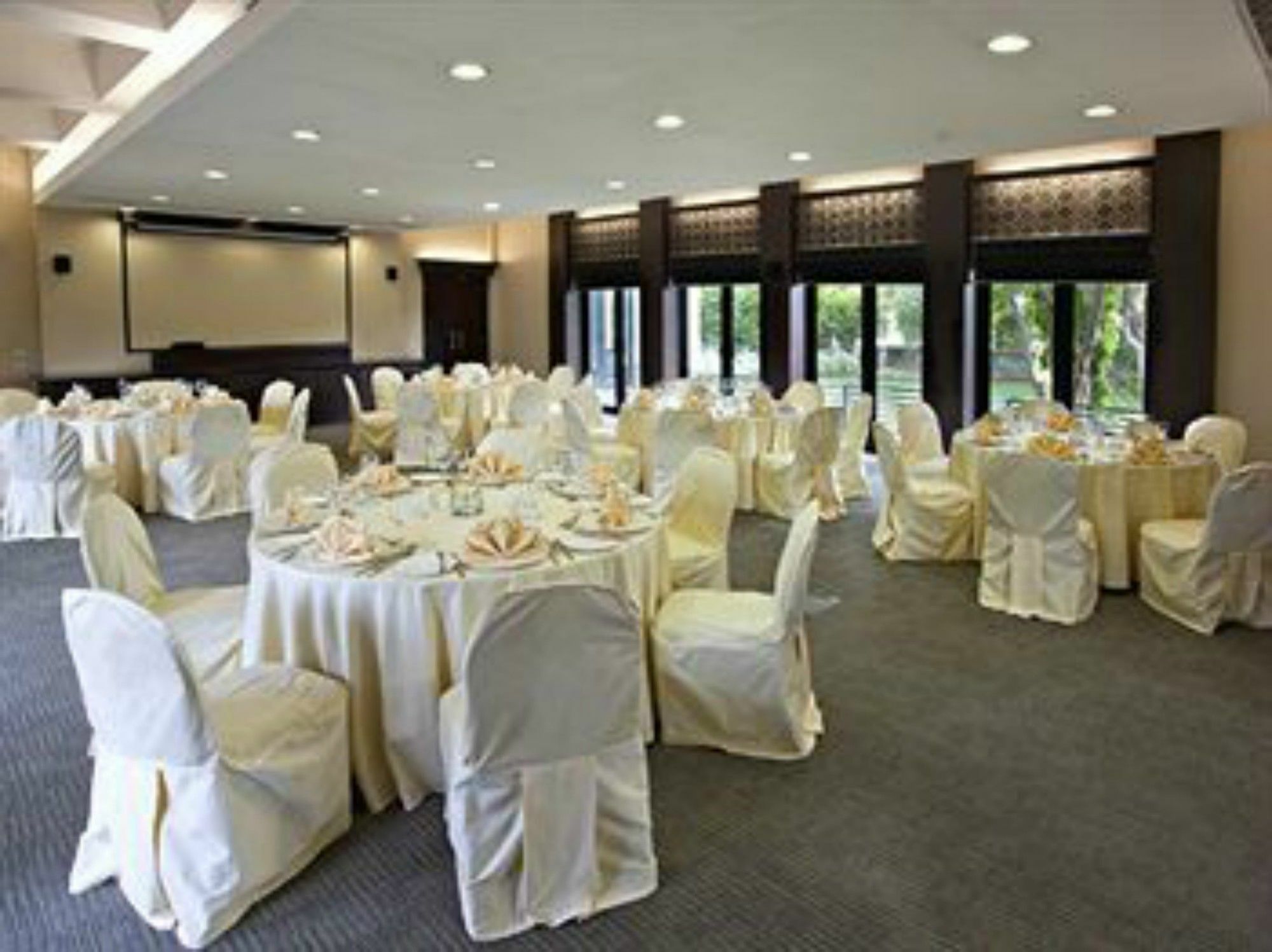 Lemon Tree Hotel, Tarudhan Valley, Manesar Gurgaon Extérieur photo