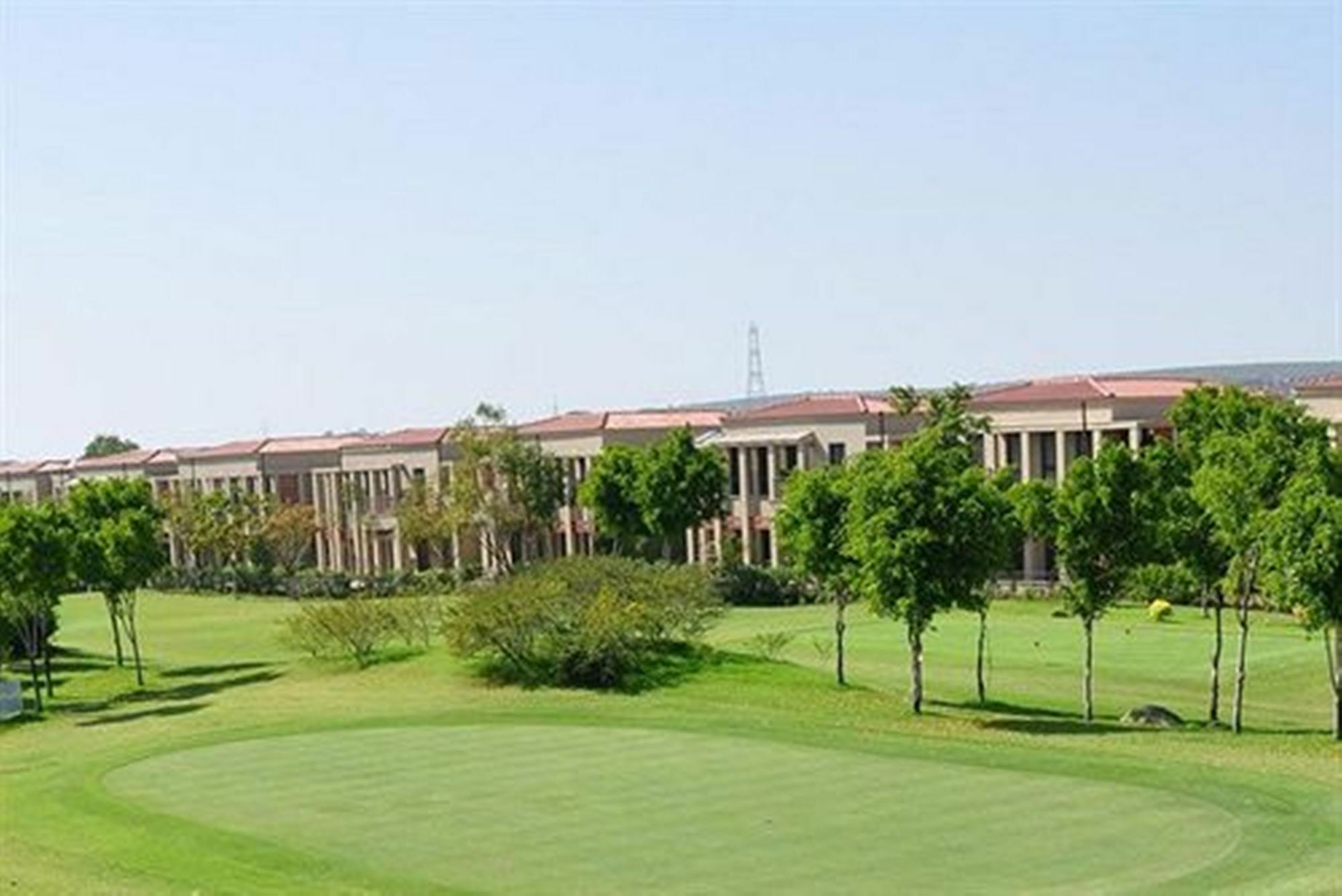 Lemon Tree Hotel, Tarudhan Valley, Manesar Gurgaon Extérieur photo