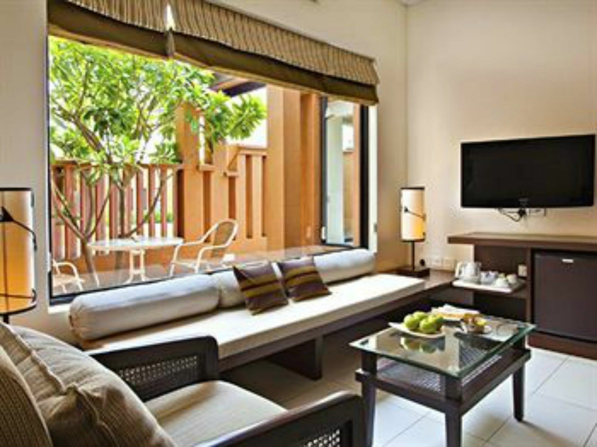 Lemon Tree Hotel, Tarudhan Valley, Manesar Gurgaon Extérieur photo